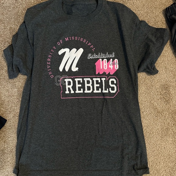 Ole Miss Shirt Size Large - Picture 1 of 1